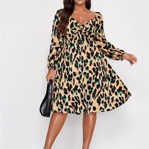 🖤🤎💚 Twist Front Animal Print MIDI Dress